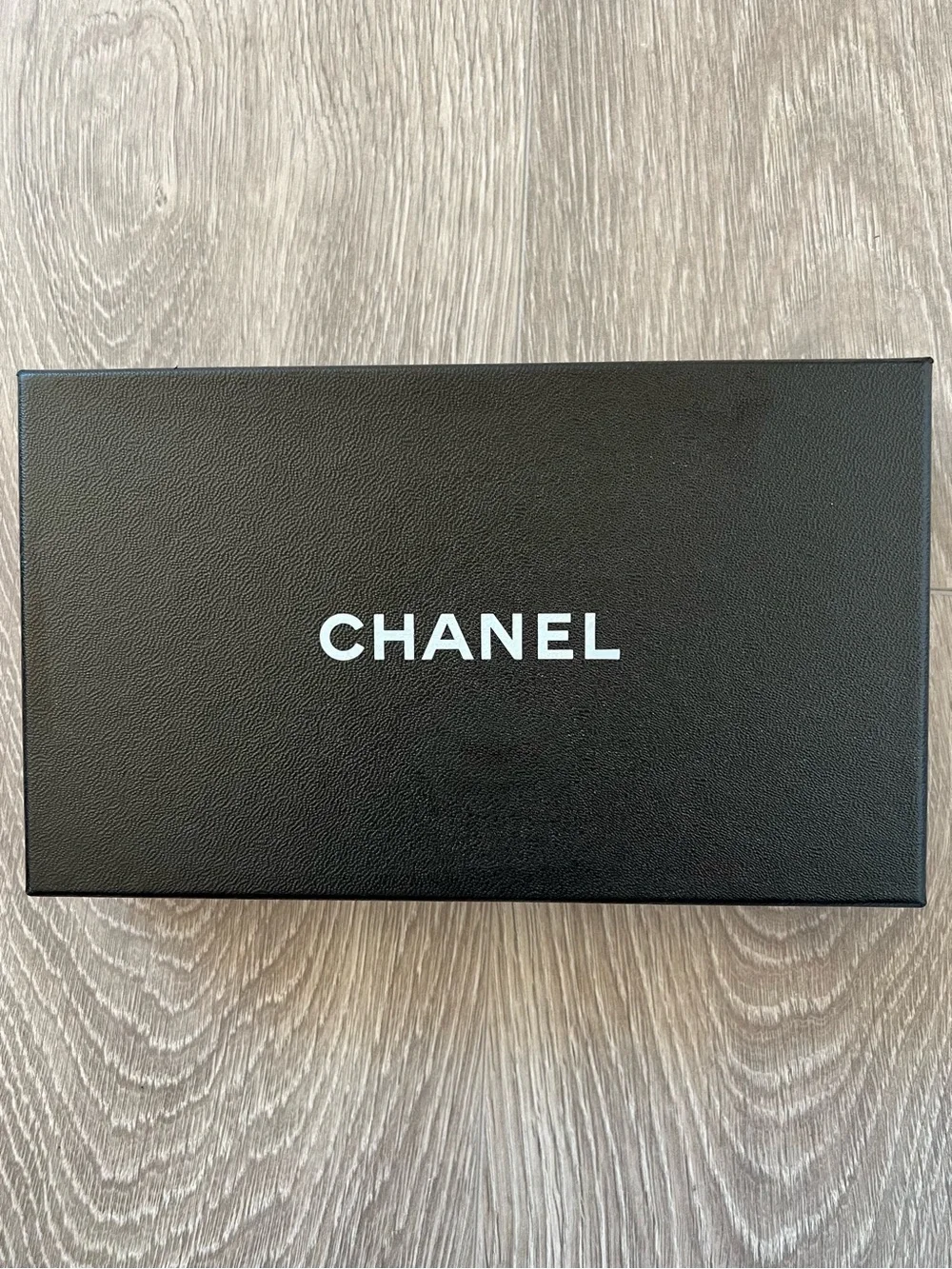 Chanel Box (BB81)